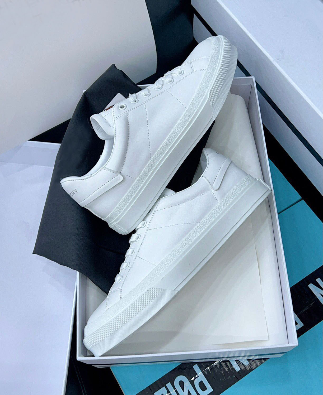 Famous Brands City Sports Men Sneakers Shoes Calfskin Leather Lace Up Skateboard Walking White Black Outdoor Sports Webbing Strap Low-top Trainers, 78
Famous Brands City Sports Men Sneakers Shoes Calfskin Leather Lace Up Skateboard Walking White Black Outdoor Sports Webbing Strap Low-top Trainers, 78