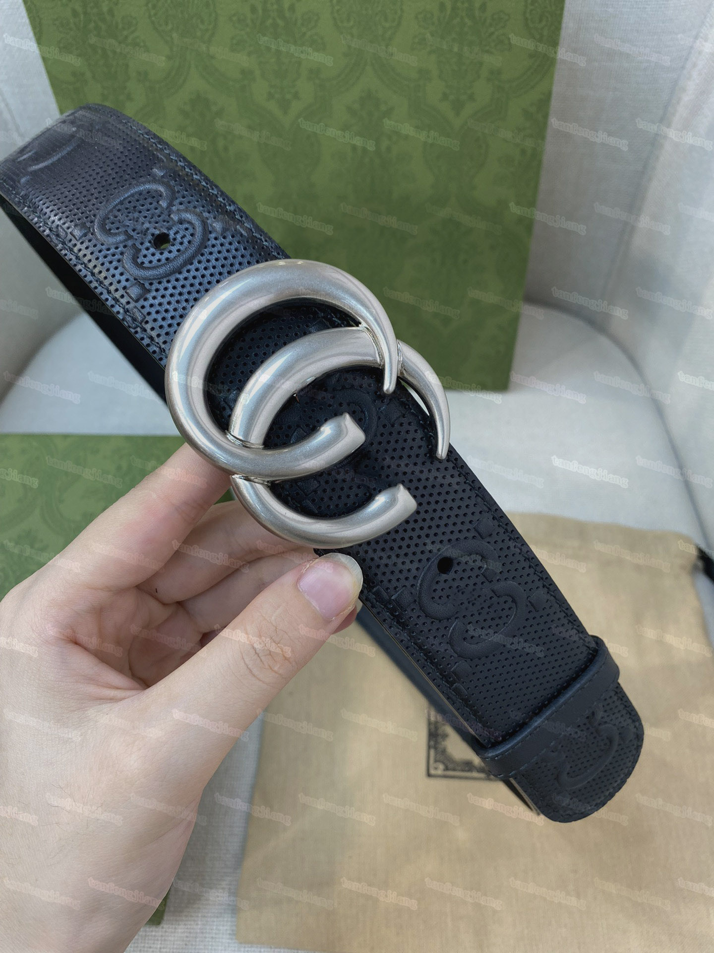 Designer high-end leather belt for men and women classic fashion with suit casual pants with box size 4cm 541136