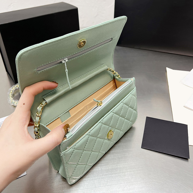 2022Ss Classic Mini Flap Caviar Wallet Purse Bags Calfskin Phone Card Holder Multi Pochette Two-tone GHW Matelasse Crossbody Shoulder Designer Handbags 19x12CM, Box
2022Ss Classic Mini Flap Caviar Wallet Purse Bags Calfskin Phone Card Holder Multi Pochette Two-tone GHW Matelasse Crossbody Shoulder Designer Handbags 19x12CM, Box