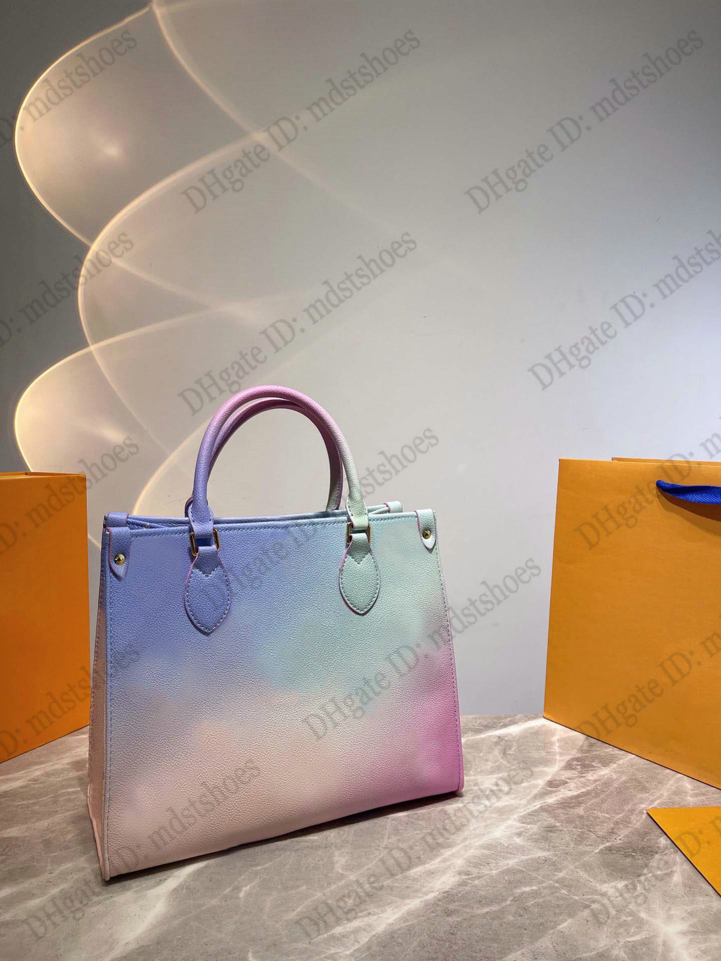 ON THE GO GM MM PM Tote Bags Designers Handbag Sunrise Pastel Embossed Monograms Coated Canvas Womens onthego Bag 41cm M46076
ON THE GO GM MM PM Tote Bags Designers Handbag Sunrise Pastel Embossed Monograms Coated Canvas Womens onthego Bag 41cm M46076