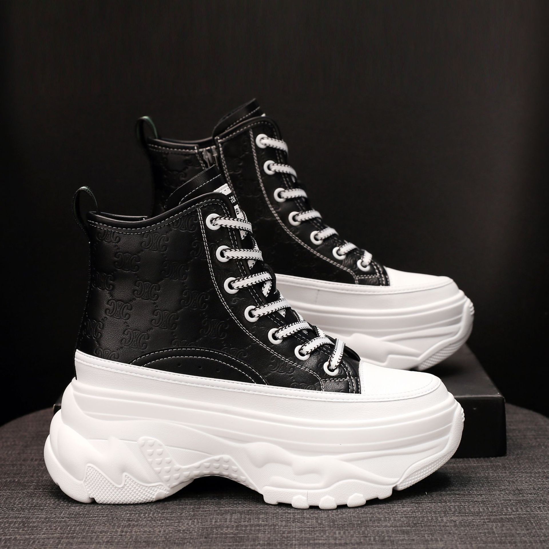 Genuine Leather High Top Women Sneakers Chunky Shoes Platform Wedge Sneakers Women Ankle Boots spring autumn booties, Black
Genuine Leather High Top Women Sneakers Chunky Shoes Platform Wedge Sneakers Women Ankle Boots spring autumn booties, Black