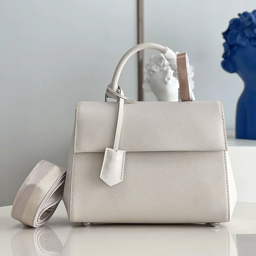 5A HIGH QUALITY CLUNY handbag classic woman shoulder bag designers purse fashion water ripples crossbody bags women leather flap totes, Blacks
5A HIGH QUALITY CLUNY handbag classic woman shoulder bag designers purse fashion water ripples crossbody bags women leather flap totes, Blacks