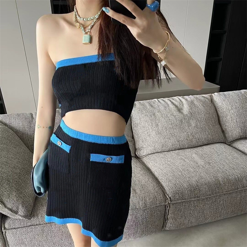 Classic Letter Knit Two Piece Dress Short Sleeve TUBE-TOPS Dress T Shirt Jacquard High Waist Skirt Suit For Women, Extra shipping cost
Classic Letter Knit Two Piece Dress Short Sleeve TUBE-TOPS Dress T Shirt Jacquard High Waist Skirt Suit For Women, Extra shipping cost
