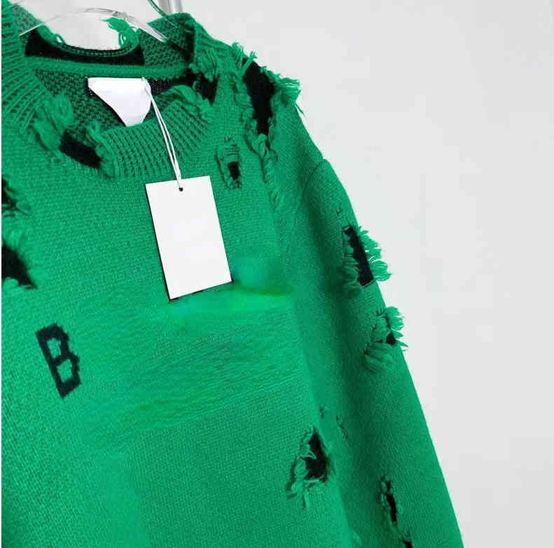 Fashion-women' style of 22ss letter hole sweater design very exquite unique. The overall version is thin and easy to wear, Green
Fashion-women' style of 22ss letter hole sweater design very exquite unique. The overall version is thin and easy to wear, Green