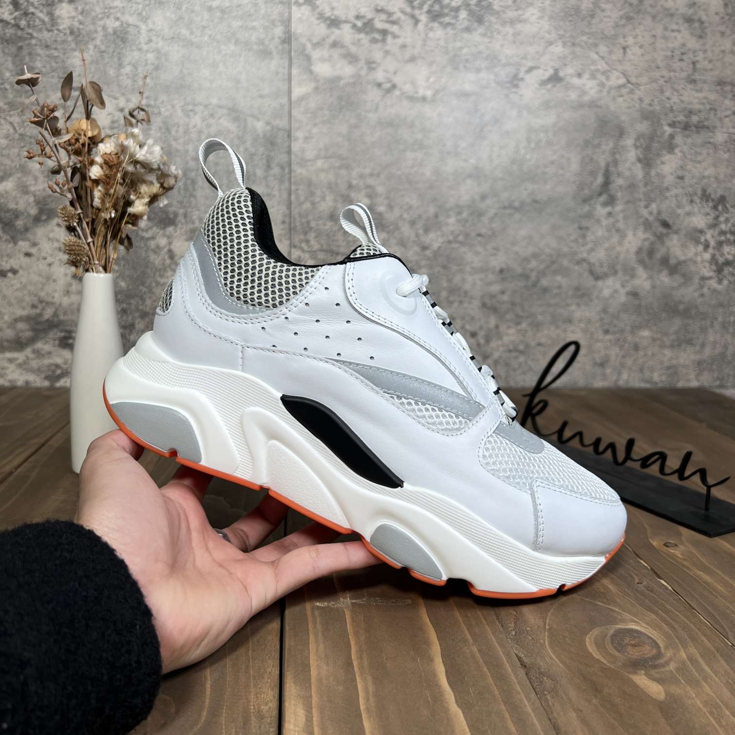 2022 Designers B22 B23 Casual Shoes Men Women Canvas Calfskin Sneakers Obliques White Technical Knit Retro Patchwork Trainers Platform Shoes, Box
2022 Designers B22 B23 Casual Shoes Men Women Canvas Calfskin Sneakers Obliques White Technical Knit Retro Patchwork Trainers Platform Shoes, Box