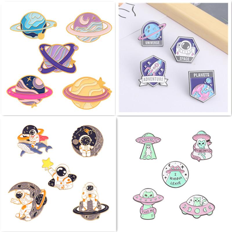 Pins Brooches Astronaut Enamel Badge Spaceship Cat For Kids Friends Cartoon Lapel Pin Backpacks Jewelry Gift WholesalePins
Pins Brooches Astronaut Enamel Badge Spaceship Cat For Kids Friends Cartoon Lapel Pin Backpacks Jewelry Gift WholesalePins