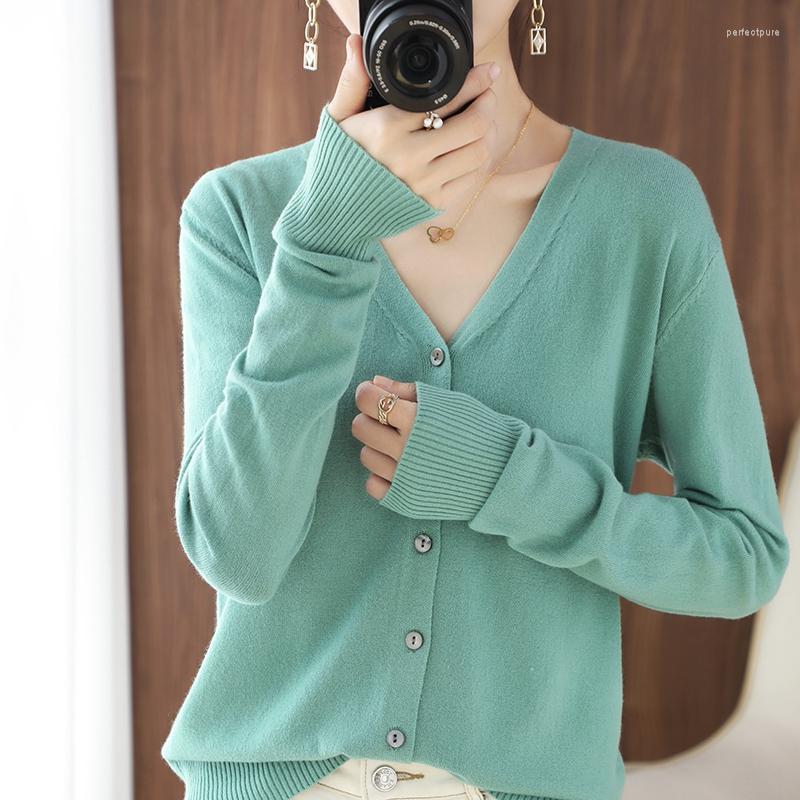 Women's Knits & Tees 2022 Spring And Autumn Female V-Neck Knitted Cardigan Short Coat Sweater Simple Versatile Fashion Small Outside Perf22, Sky blue
Women's Knits & Tees 2022 Spring And Autumn Female V-Neck Knitted Cardigan Short Coat Sweater Simple Versatile Fashion Small Outside Perf22, Sky blue