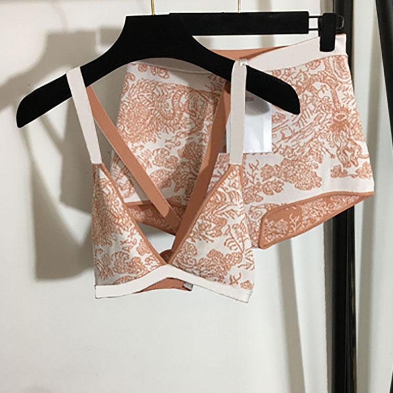 High Waist Women Swimsuit Textile Outdoor Vacation Bathing Suit Fashion Letter Printed Swimming Vest, As pic
High Waist Women Swimsuit Textile Outdoor Vacation Bathing Suit Fashion Letter Printed Swimming Vest, As pic