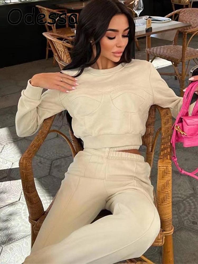 Odessa Autumn Solid Two Piece Set Women's Outfits Fashion O Neck Long Sleeve Crop TopsHollow Out Casual Pants Suits Sporty Suit 220817