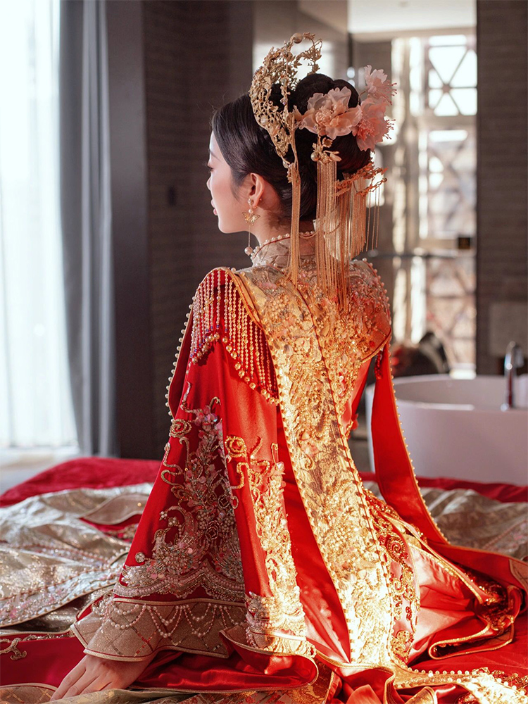 Vintage Ethnic Clothing Royal Bride Ancient China Ming Dynasty Hanfu Costume High-End Princess Wedding Dress Summer Imperial Wedding Ceremony Apparel