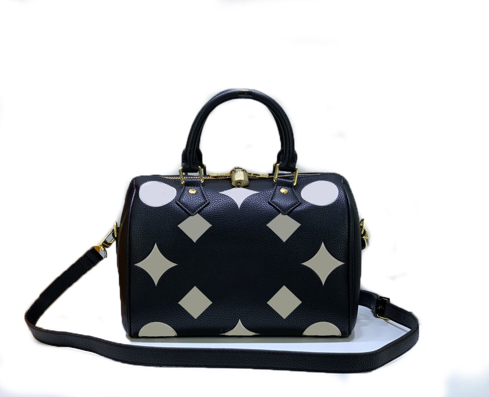Fashion Designers Women Handbags Totes Luxurys Lady Shoulder Bags Tops Quality Leather Messenger Bag Flower Letter Crossbody Empreinte Chains Purses 58L947, Monograms
Fashion Designers Women Handbags Totes Luxurys Lady Shoulder Bags Tops Quality Leather Messenger Bag Flower Letter Crossbody Empreinte Chains Purses 58L947, Monograms