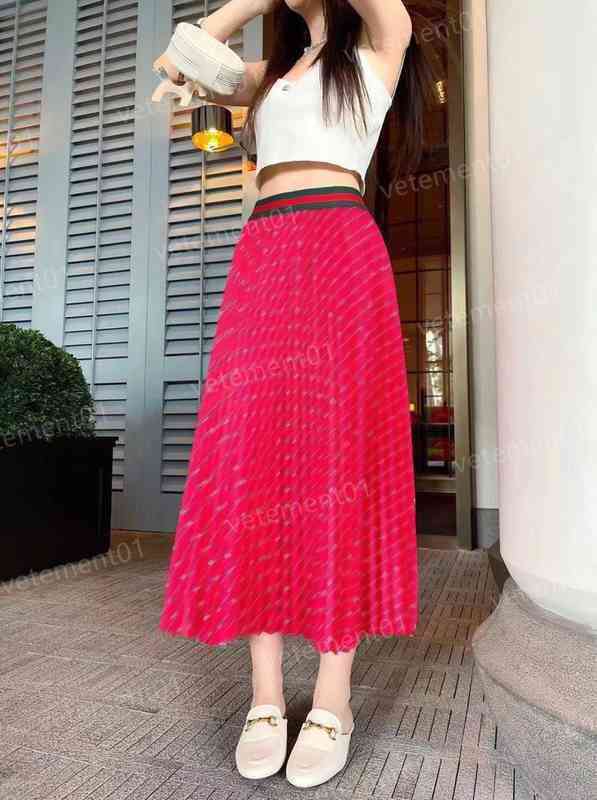 Luxury Womens Skirts Dresses Fashion Brand Letter Print Panel High Waist Pleated Skirt Summer Street Fashion Designer Women Clothing 0912
Luxury Womens Skirts Dresses Fashion Brand Letter Print Panel High Waist Pleated Skirt Summer Street Fashion Designer Women Clothing 0912