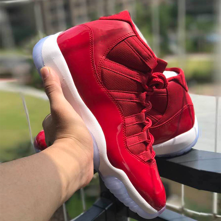 Top Real Carbon Fiber 11 Space Jam 11 Gym Red Midnight Navy Men Basketball Shoes Sports Sneakers size US7-13 NO1
Top Real Carbon Fiber 11 Space Jam 11 Gym Red Midnight Navy Men Basketball Shoes Sports Sneakers size US7-13 NO1