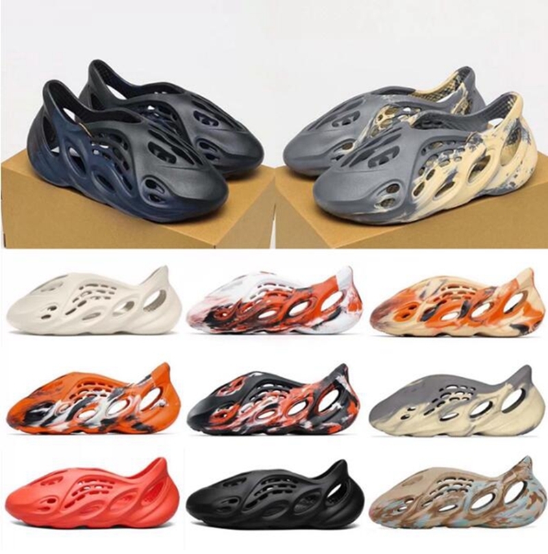 Designer Comfortable Slides Slide Slipper Earth Brown MXT Moon Grey Yeezies Foam Runners Slippers Cream Yellow Women Mens Sandals Soot Core Sandals A1
Designer Comfortable Slides Slide Slipper Earth Brown MXT Moon Grey Yeezies Foam Runners Slippers Cream Yellow Women Mens Sandals Soot Core Sandals A1