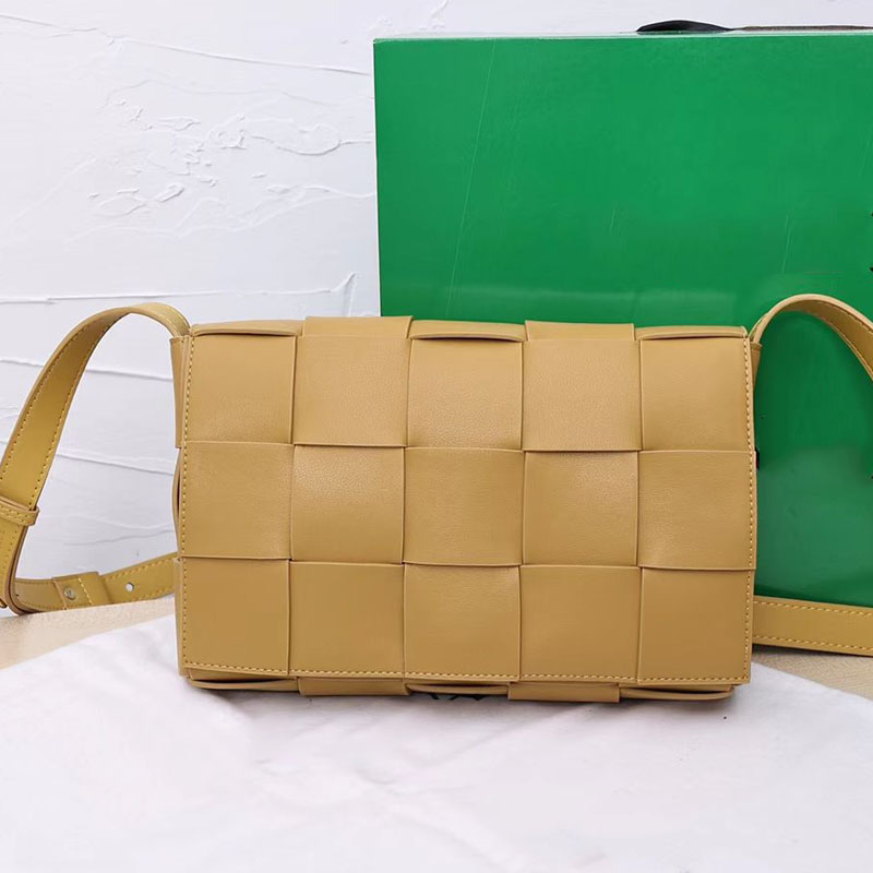 wholesale handbags Knitting Patchwork Crochet Cowhide Chain Shoulder Bags Genuine Leather handbag for women bag trend, Yellow
wholesale handbags Knitting Patchwork Crochet Cowhide Chain Shoulder Bags Genuine Leather handbag for women bag trend, Yellow