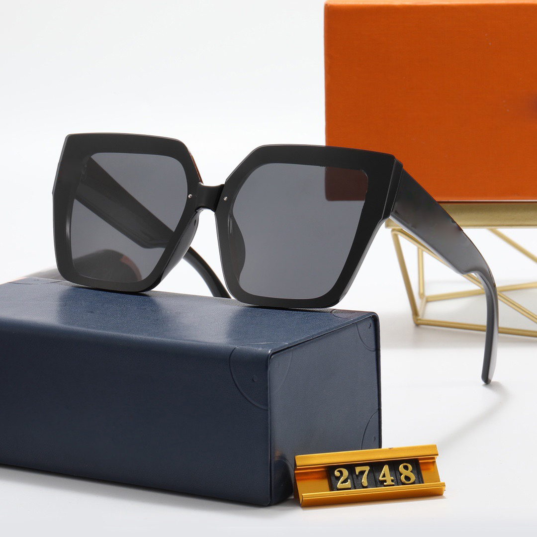 2022 Brand Sun Sunglasses Luxury Driving Mirror Square Cat-Eye Frames Sports 2748 Polarized Glasses Black Designer For Women Frame Goggle UV400
2022 Brand Sun Sunglasses Luxury Driving Mirror Square Cat-Eye Frames Sports 2748 Polarized Glasses Black Designer For Women Frame Goggle UV400