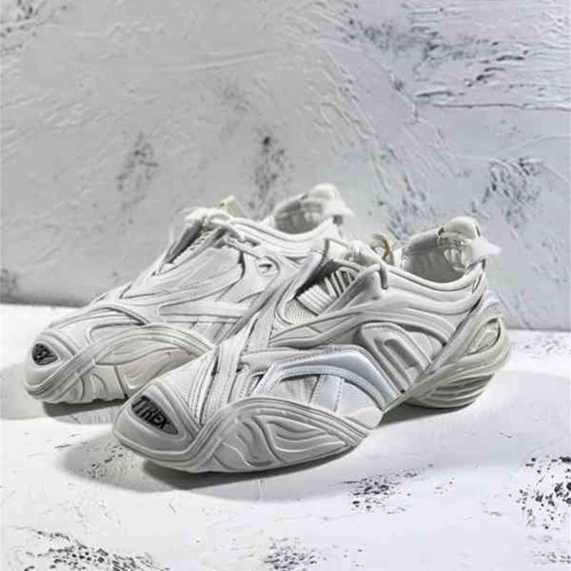 DHL 20SS New Mens Womens Designer Drive Sneakers Tyrex 5 Tess Track 2.0 Sneaker Luxury Casual Shoe Shoes men, More styles contact me
DHL 20SS New Mens Womens Designer Drive Sneakers Tyrex 5 Tess Track 2.0 Sneaker Luxury Casual Shoe Shoes men, More styles contact me