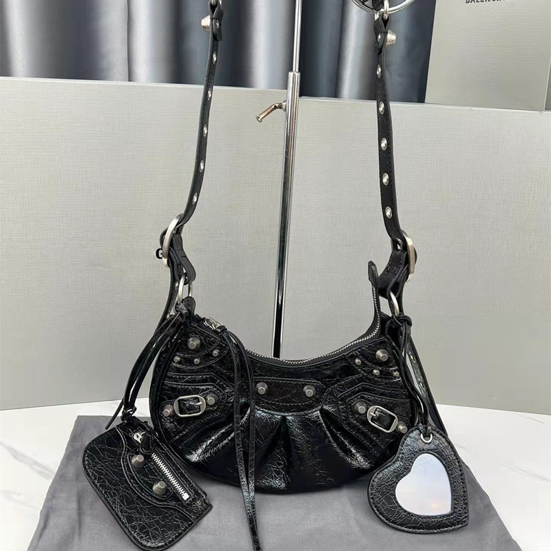 Designer Genuine Leather Motorcycle Bag Women Luxury Fashion Shoulder Crossbody Pink Mini Small Crocodile Black Silver Red White Bags Purse Womens xx, Actual pictures contact me
Designer Genuine Leather Motorcycle Bag Women Luxury Fashion Shoulder Crossbody Pink Mini Small Crocodile Black Silver Red White Bags Purse Womens xx, Actual pictures contact me