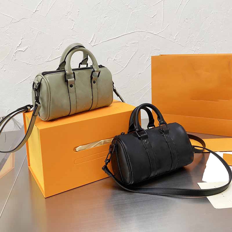 2022 Keepall Travel Bag Handbag Pillow Shoulder Bags Double Handle Totes Classic Letter Adjustable Strap Zipper Purse Small Luggage 012
2022 Keepall Travel Bag Handbag Pillow Shoulder Bags Double Handle Totes Classic Letter Adjustable Strap Zipper Purse Small Luggage 012