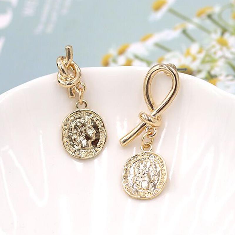 Clip-on & Screw Back Fashion Pendant Earrings Punk Hip Hop Party Jewelry Trendy Stud Gifts For Women GirlsClip-on
Clip-on & Screw Back Fashion Pendant Earrings Punk Hip Hop Party Jewelry Trendy Stud Gifts For Women GirlsClip-on