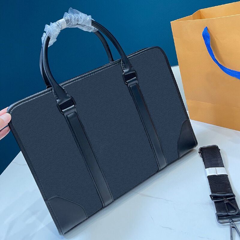 2022 Designer Men Shoulder Briefcase Black Brown Leather Handbag Letter Printing and Lattice Luxury Business Man Laptop Bag Multifunction Document Messenger Bags, Brown lattice
2022 Designer Men Shoulder Briefcase Black Brown Leather Handbag Letter Printing and Lattice Luxury Business Man Laptop Bag Multifunction Document Messenger Bags, Brown lattice
