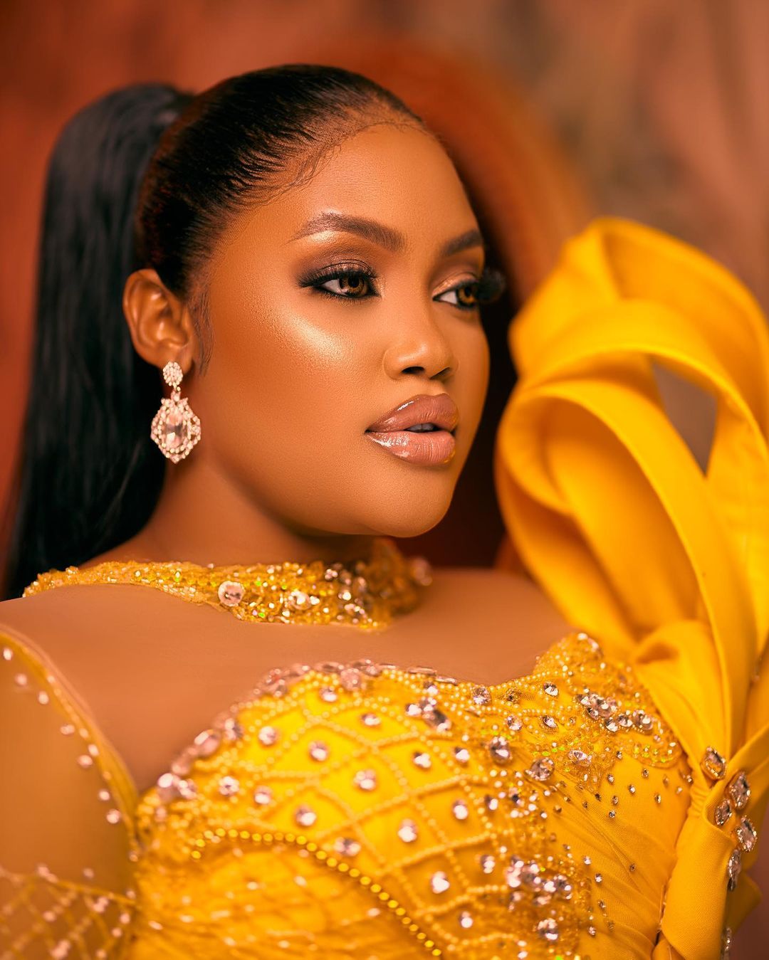 2022 Plus Size Arabic Aso Ebi Yellow Mermaid Luxurious Prom Dresses Beaded Crystals Evening Formal Party Second Reception Birthday Engagement Gowns Dr