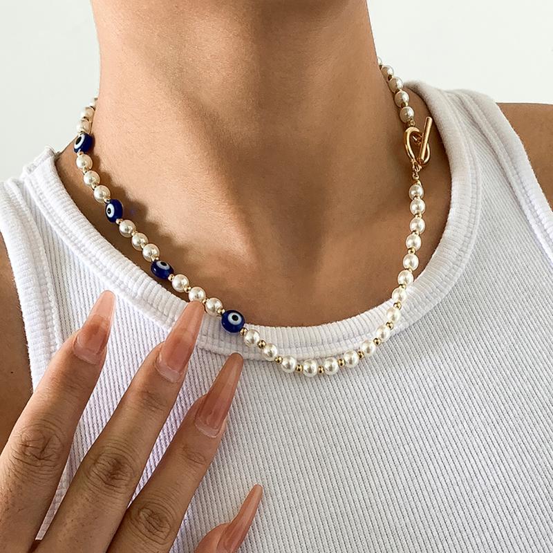 Chains Geometric Simple OT Buckle Single Layer Clavicle Chain Ladies Retro Stitching Imitation Pearl Eye Necklace Party JewelryChains
Chains Geometric Simple OT Buckle Single Layer Clavicle Chain Ladies Retro Stitching Imitation Pearl Eye Necklace Party JewelryChains