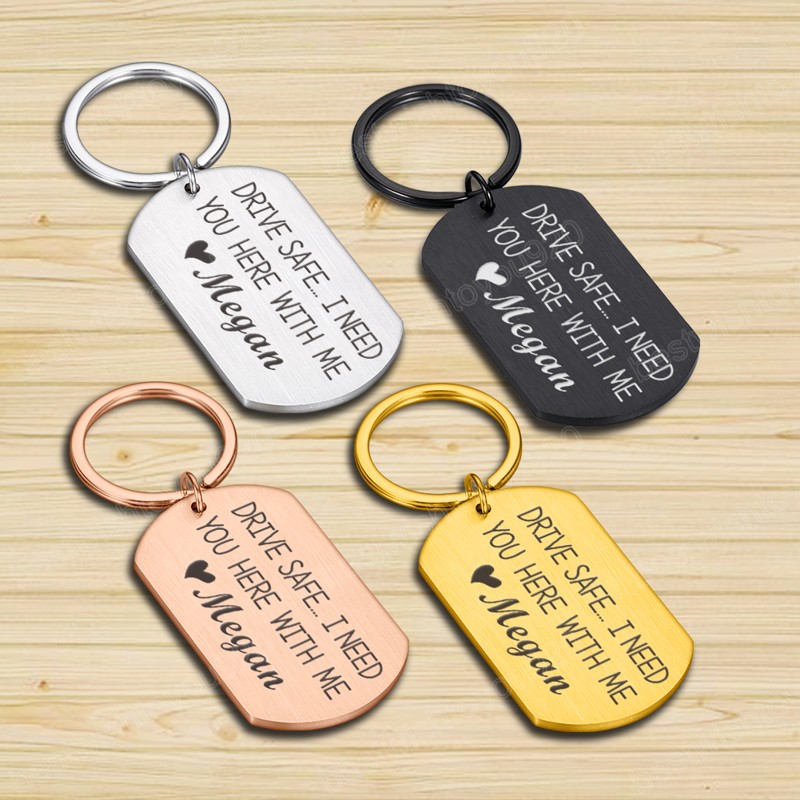 Customized Keychains for Car Key Fashion Persenalized Gift Keyring Husband Father Boyfriend Couples Car Keychain