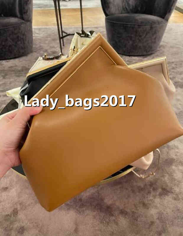 7A+Women Clutch Bags Flap Letter Clip Handbags Hand bag Purses Real Genuine Leather Luxury Designers Shoulder Crossbody Evening Totes 26cm, Beige
7A+Women Clutch Bags Flap Letter Clip Handbags Hand bag Purses Real Genuine Leather Luxury Designers Shoulder Crossbody Evening Totes 26cm, Beige