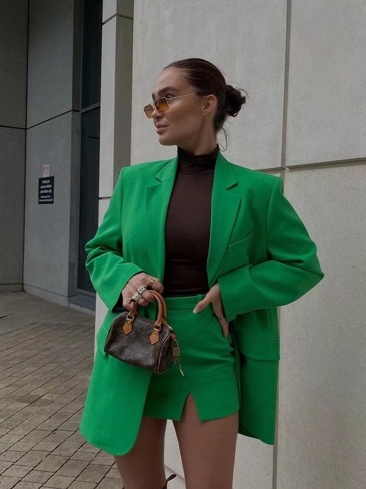 Women Autumn Fashion Single breasted pocket Straight Blazer Coat Vintage Long Sleeve Back Vents Female Outerwear Tops 220402