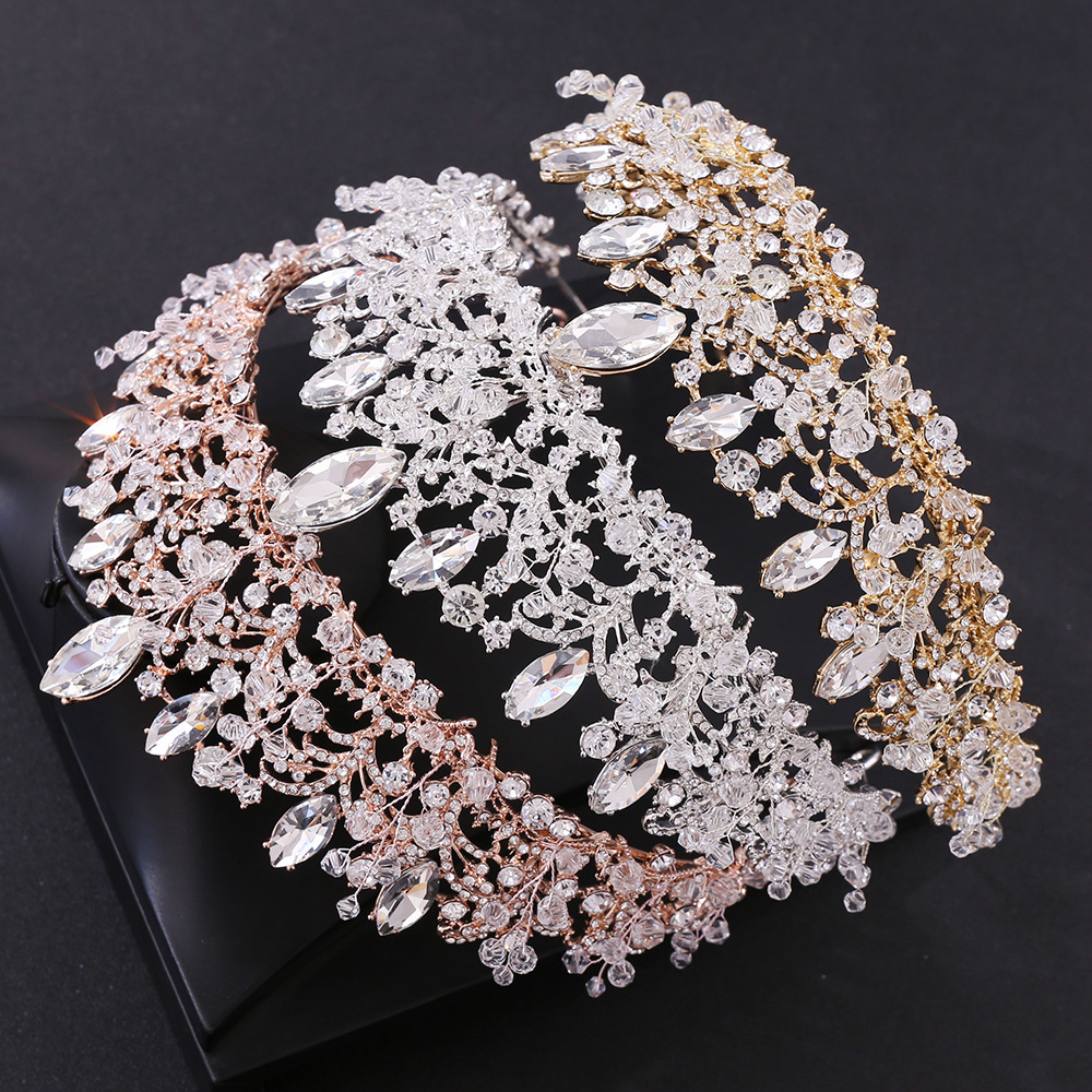 Charming Silver Rhinestone Wedding Crown - Decorative Baroque Chic Tiara for Bridal Parties
