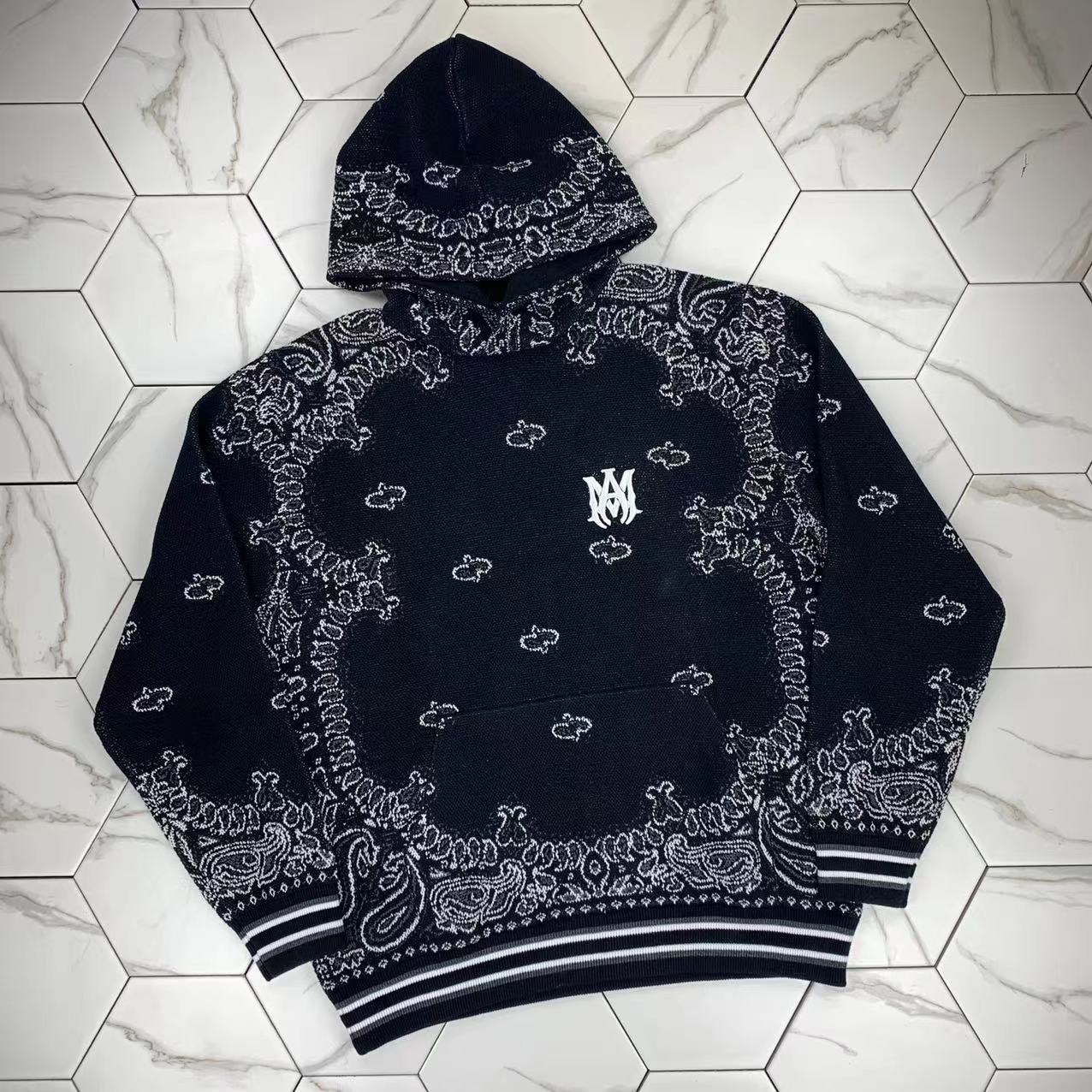 Mens Designer Hoodie Lucky Me I See Ghost Hoodies High Fashion Sweatshirt Long Sleeve Sweatshirt Hip Hop Street Style Pullover, Black
Mens Designer Hoodie Lucky Me I See Ghost Hoodies High Fashion Sweatshirt Long Sleeve Sweatshirt Hip Hop Street Style Pullover, Black