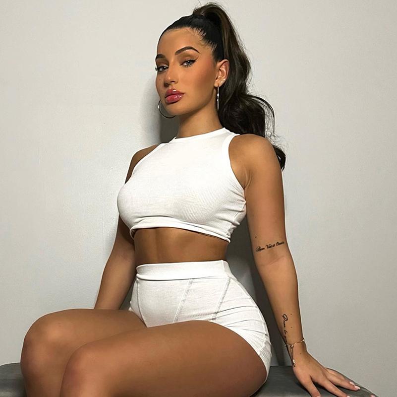 Women' Tracksuits Casual Sport Set Women Two Piece Yoga Suit Sleeveless Crop Top High Waist Bodycon Shorts Pants Workout Active Outfit Spor, Black
Women' Tracksuits Casual Sport Set Women Two Piece Yoga Suit Sleeveless Crop Top High Waist Bodycon Shorts Pants Workout Active Outfit Spor, Black