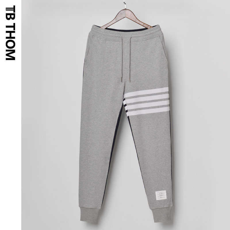 2019 TB THOM men' dyed contrast color long pants with striped fashion cotton sweatpants men casual Jogging pants youth trousers C1120, Gray
2019 TB THOM men' dyed contrast color long pants with striped fashion cotton sweatpants men casual Jogging pants youth trousers C1120, Gray
