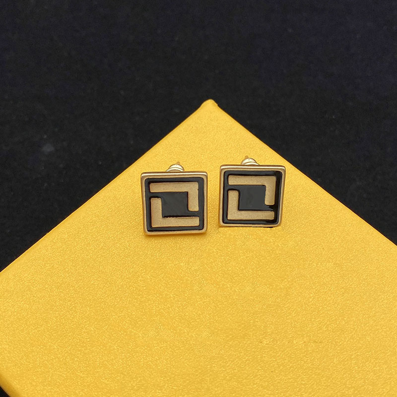 Brand Designer Earrings For Women Luxury Ear Studs With F Letters Charm Jewelry Gold Square Ear Stud Ladies Elegant Earrings 2206152XQ
Brand Designer Earrings For Women Luxury Ear Studs With F Letters Charm Jewelry Gold Square Ear Stud Ladies Elegant Earrings 2206152XQ