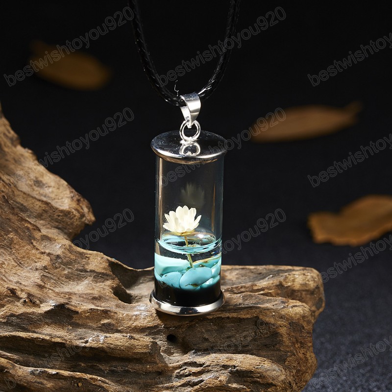 Women Transparent Glass Bottle Pendant Necklace Handmade Dried Flower Necklace Permanent Preservation Jewelry