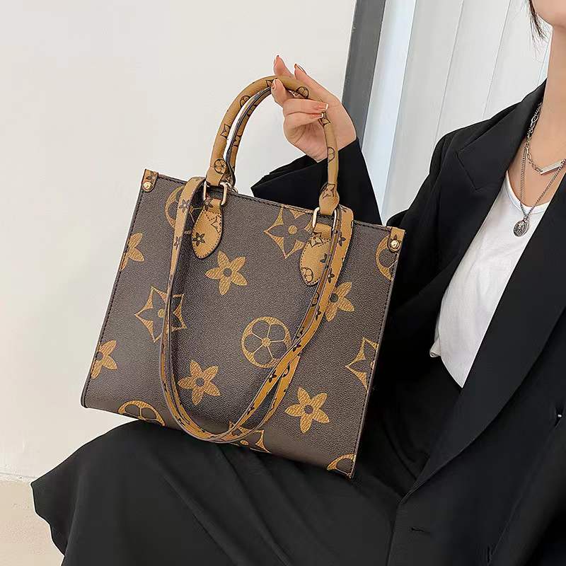 Women Chain Crossbody Evening Bags Lady Leather Handbag Purses Wallet Purse Female Messenger Bag, Coffee
Women Chain Crossbody Evening Bags Lady Leather Handbag Purses Wallet Purse Female Messenger Bag, Coffee