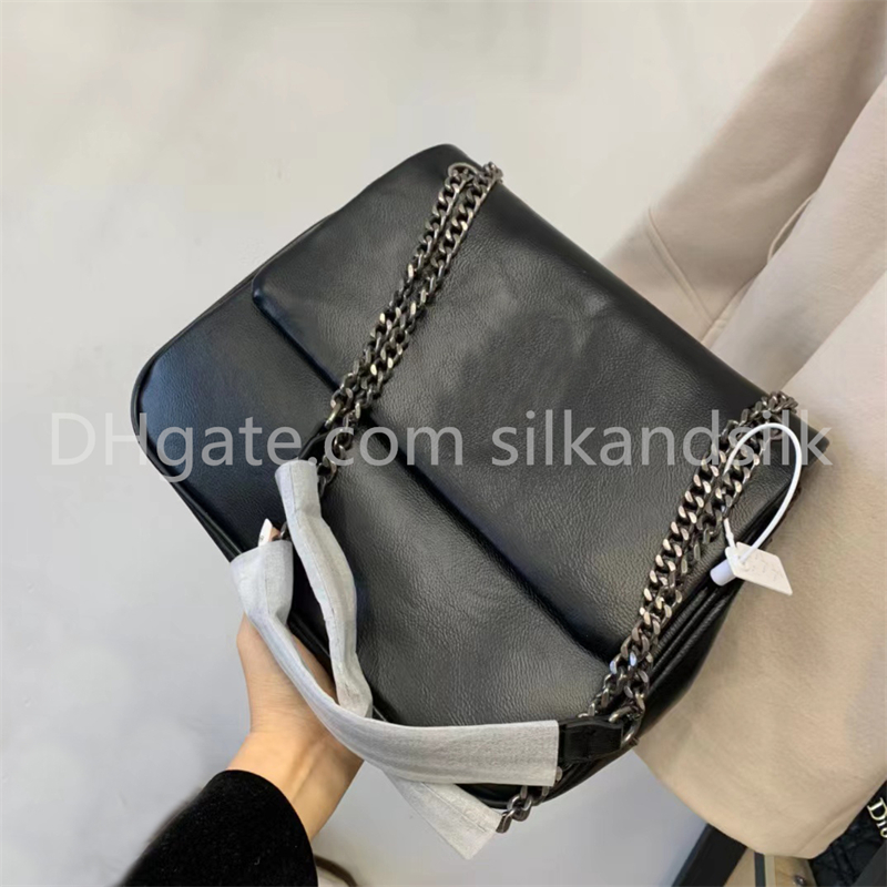 Luxury Womens Bags Designer Messenger Bag High Quality Silver Metal Chain Single Shoulder Purse Cross Body Tote Bag Clutch Wallet, Black
Luxury Womens Bags Designer Messenger Bag High Quality Silver Metal Chain Single Shoulder Purse Cross Body Tote Bag Clutch Wallet, Black