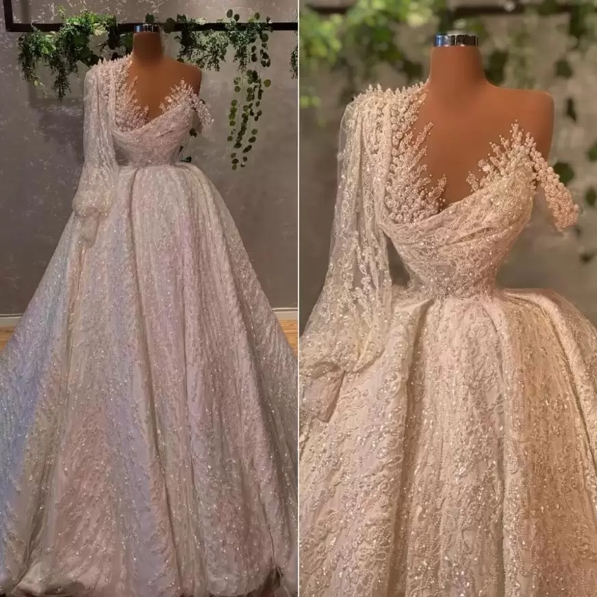 2022 Luxury Appliqued Wedding Dresses Bridal Gown Sweep Train Long Sleeves One Shoulder Pearls Beaded Csrystals Custom Made vestidos de novia, Black
2022 Luxury Appliqued Wedding Dresses Bridal Gown Sweep Train Long Sleeves One Shoulder Pearls Beaded Csrystals Custom Made vestidos de novia, Black