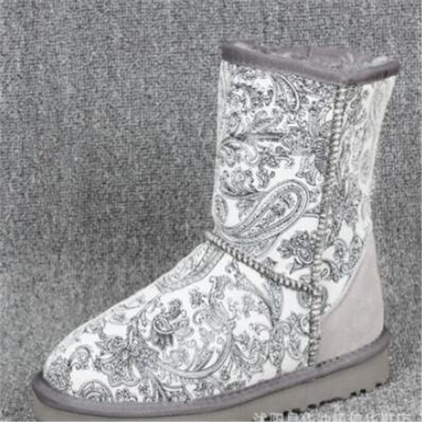 2022 multicolor hot selling classic australian women's snow boots U5825 short women's boots KEEP WARM boots with card dust bag tag, U1
2022 multicolor hot selling classic australian women's snow boots U5825 short women's boots KEEP WARM boots with card dust bag tag, U1