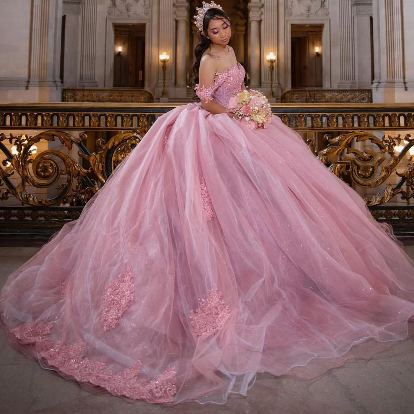 New Pink 2022 Quinceanera Dresses Appliques Sequined Beading Floor Length Birthday Prom Dress vestido de 15 anos quinceanera Ball Gown, Sage
New Pink 2022 Quinceanera Dresses Appliques Sequined Beading Floor Length Birthday Prom Dress vestido de 15 anos quinceanera Ball Gown, Sage