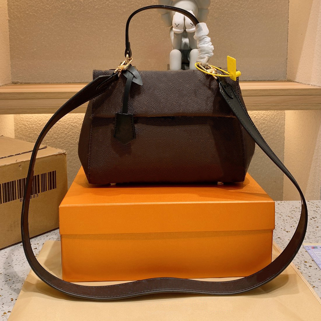 Luxurys designers CrossBody Shoulder bags L High Quality Fashion womens Handbags wallets ladies Clutch Classic Middle Ages Bag purse 2022 Totes Handbag, No bags
Luxurys designers CrossBody Shoulder bags L High Quality Fashion womens Handbags wallets ladies Clutch Classic Middle Ages Bag purse 2022 Totes Handbag, No bags