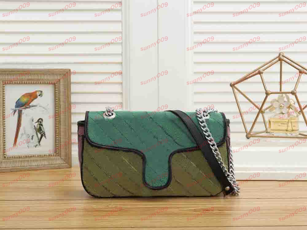 Multi Color Contrast Chain Messenger Bag Classic Portable Messenger Bag Fashionable And Luxurious, Pink
Multi Color Contrast Chain Messenger Bag Classic Portable Messenger Bag Fashionable And Luxurious, Pink