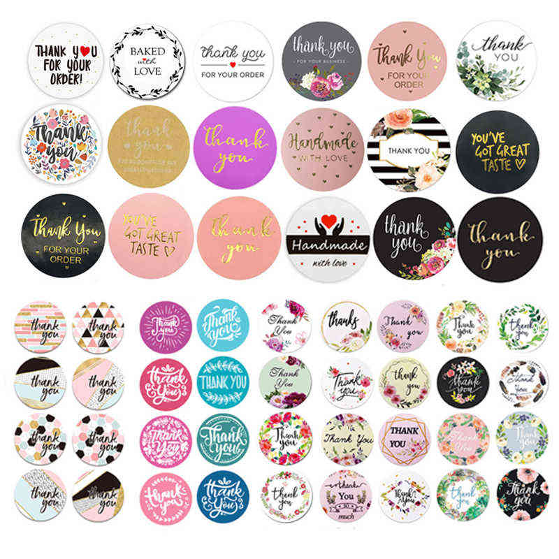 500PCS Round Label Handmade Kraft Paper Packaging Sticker Candy Dragee Bag Gift Box Packing Bag Wedding Merry Christmas Stickers AA220318