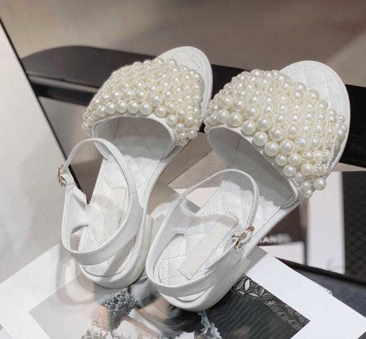 Summer new style leather outer wear pearl chain beach shoes casual flat sandals