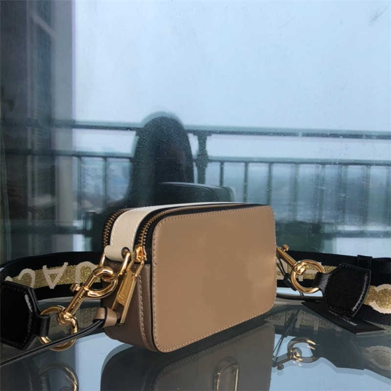 Designer Luxury Snapshot Camera Bag Leather Women Shoulder Phone Bag Mini Snapshot Purses Fashion Lady Crossbody Flaps handbag Multi Color, High quality 2
Designer Luxury Snapshot Camera Bag Leather Women Shoulder Phone Bag Mini Snapshot Purses Fashion Lady Crossbody Flaps handbag Multi Color, High quality 2