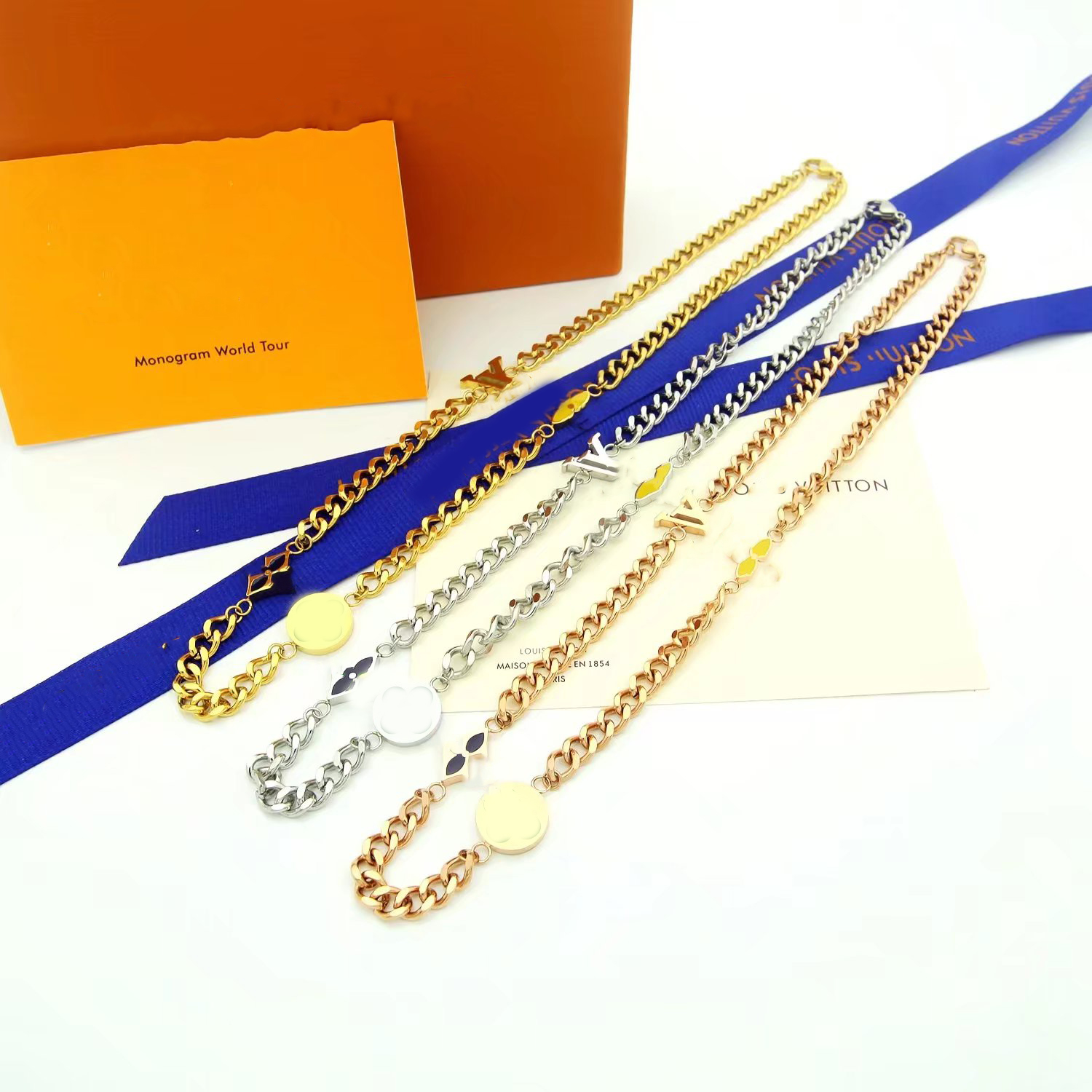 Designer Women Men Necklace Round Retro Embellishment Gold Chain Flower Fashion Brass Necklace Bracelet Jewelry No box, As picture
Designer Women Men Necklace Round Retro Embellishment Gold Chain Flower Fashion Brass Necklace Bracelet Jewelry No box, As picture