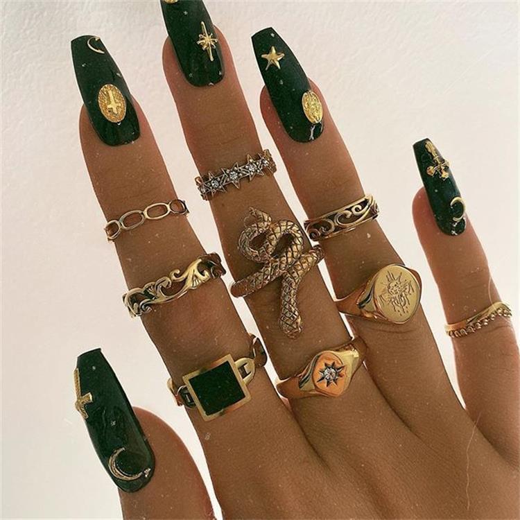 Bohemian Creative Dripping Oil Geometric Ring Cool Trend Hollow Snake-Shaped Diamond 9 Pieces Set Rings For Women
Bohemian Creative Dripping Oil Geometric Ring Cool Trend Hollow Snake-Shaped Diamond 9 Pieces Set Rings For Women