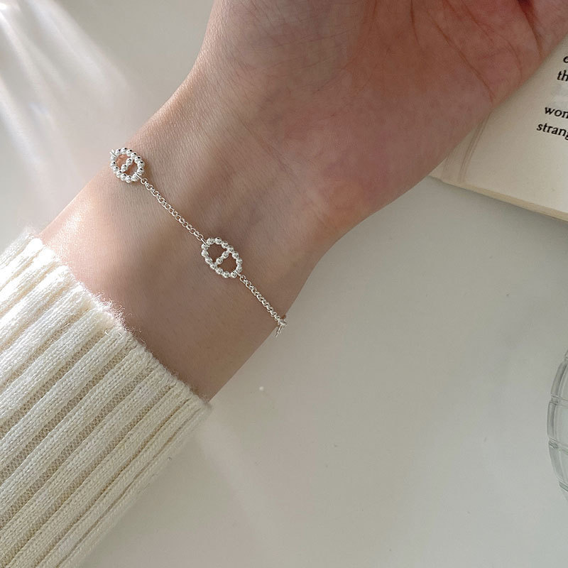 925 Sterling Silver Bracelet Classic Bright Silver Tank Chain Versatile Fashion
925 Sterling Silver Bracelet Classic Bright Silver Tank Chain Versatile Fashion