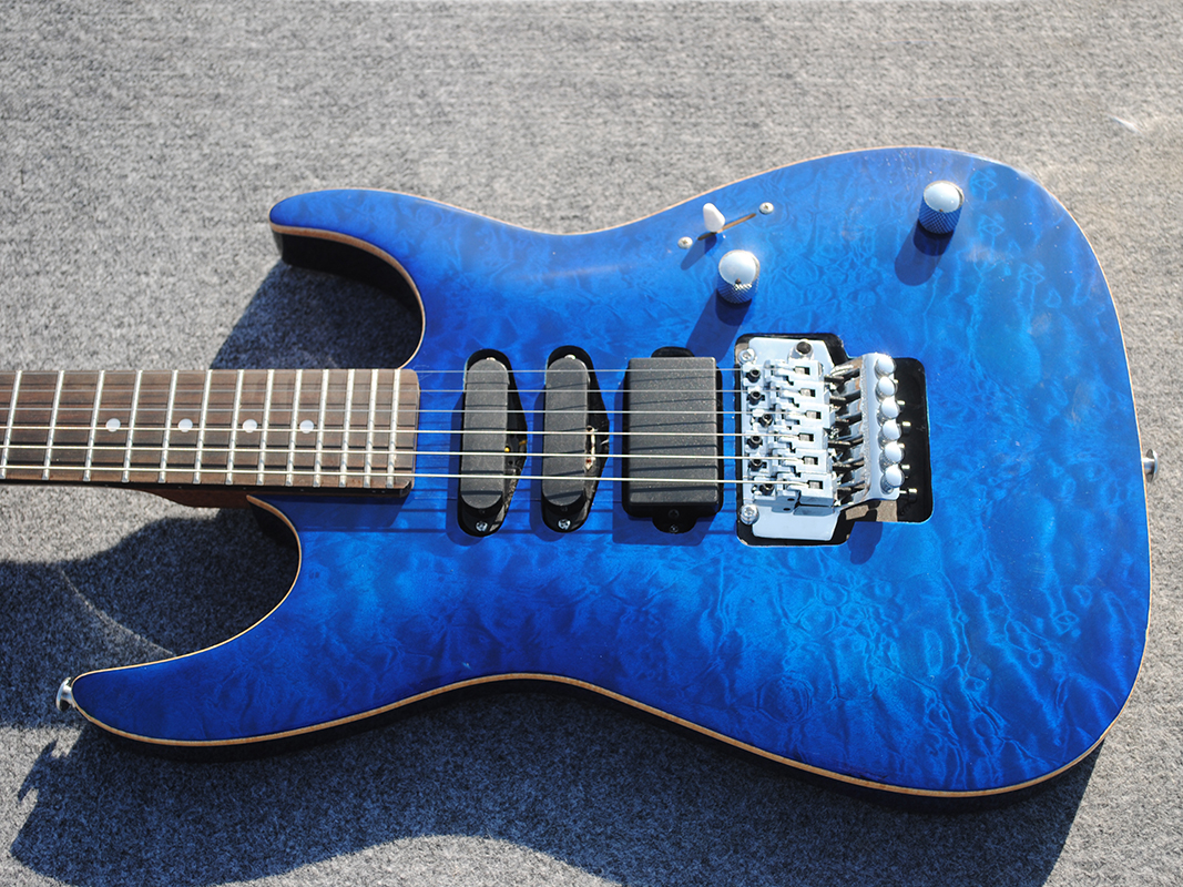 Sell like hot cakes TBL Floyd rose tremolo system, mahogany body, quilted maple top double swing electric guitar
Sell like hot cakes TBL Floyd rose tremolo system, mahogany body, quilted maple top double swing electric guitar